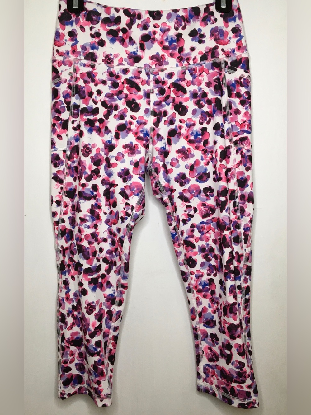 Pink & Purple Leopard Print Capris Leggings